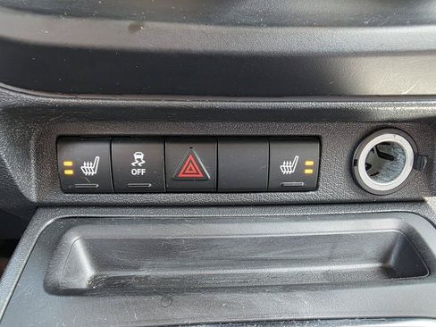Used 2017 Jeep Patriot Latitude AWD/4WD image 16