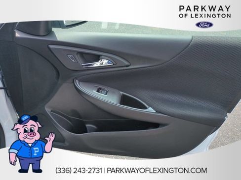 Used 2023 Chevrolet Malibu LT FWD image 32