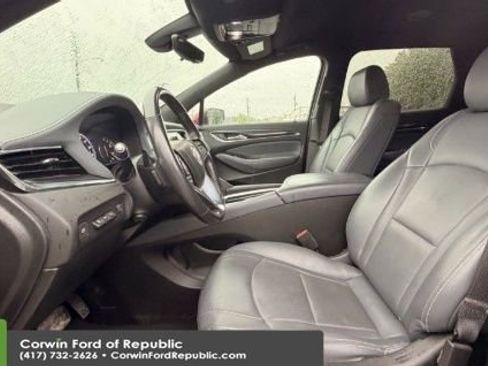 Used 2024 Buick Enclave Premium FWD image 6