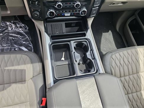 New 2026 Ford F450 Platinum w/ Platinum Plus Package AWD/4WD image 28