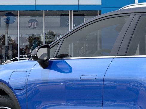 New 2026 Chevrolet Equinox EV LT image 12