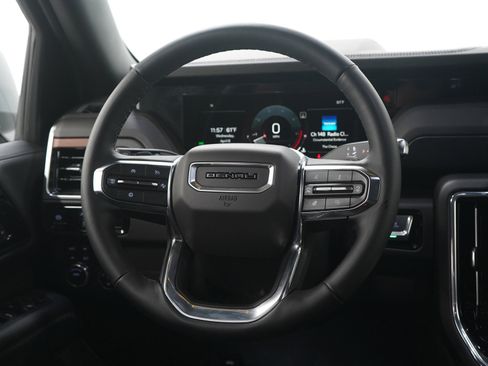 Used 2025 GMC Yukon Denali AWD/4WD image 21
