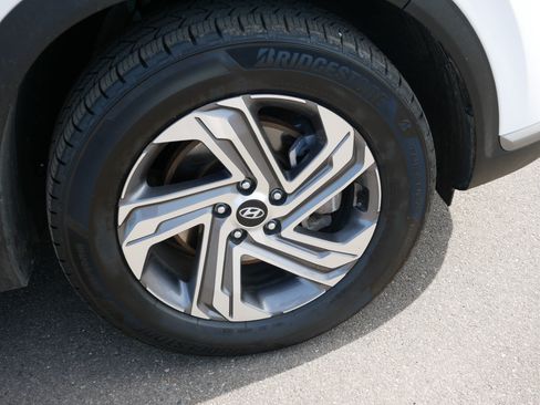 Used 2023 Hyundai Santa Fe SE FWD image 15