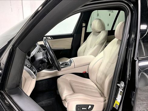 Used 2022 BMW X5 xDrive45e w/ M Sport Package AWD/4WD image 32