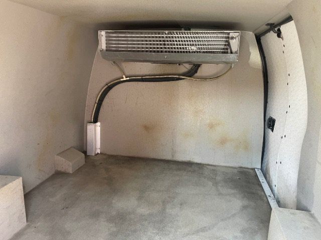 Used 2015 Chevrolet Express 2500 w/ Chrome Appearance Package RWD image 17