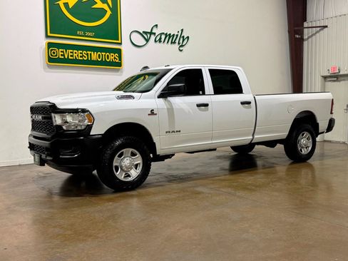 Used 2022 RAM 2500 Tradesman AWD/4WD image 3