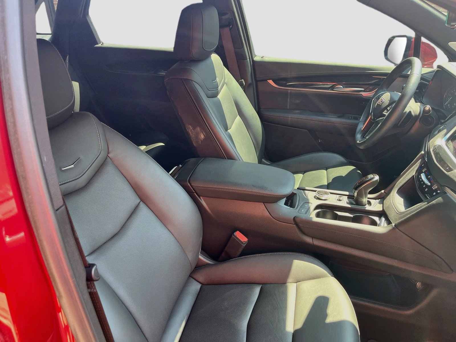 Used 2025 Cadillac XT5 Premium Luxury w/ Technology Package FWD image 31
