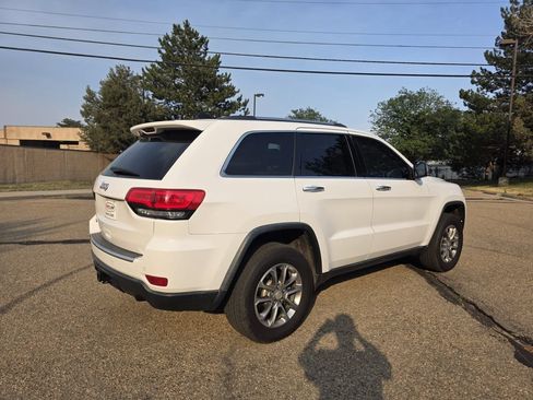 Used 2014 Jeep Grand Cherokee Limited w/ Trailer Tow Group IV AWD/4WD image 8