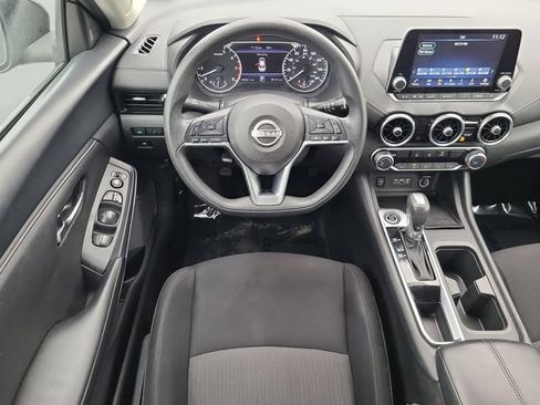 Used 2024 Nissan Sentra SV FWD image 17