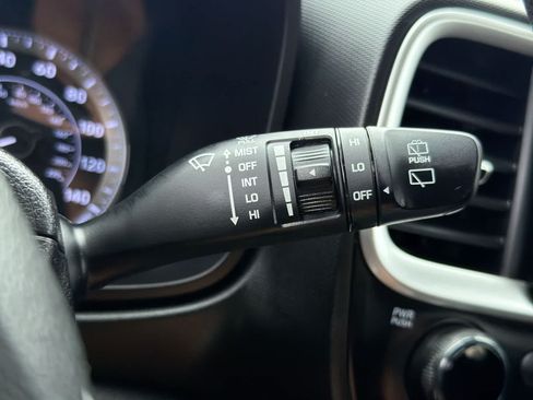 Used 2022 Hyundai Venue SE FWD image 26