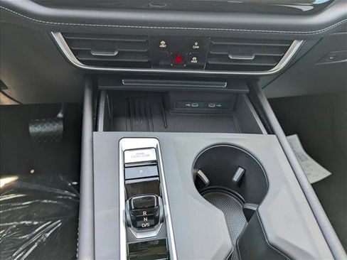 New 2026 Volkswagen Atlas SE FWD image 19