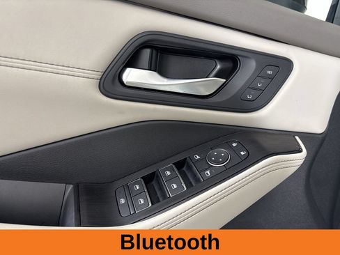 Used 2023 Nissan Rogue SL AWD/4WD image 12
