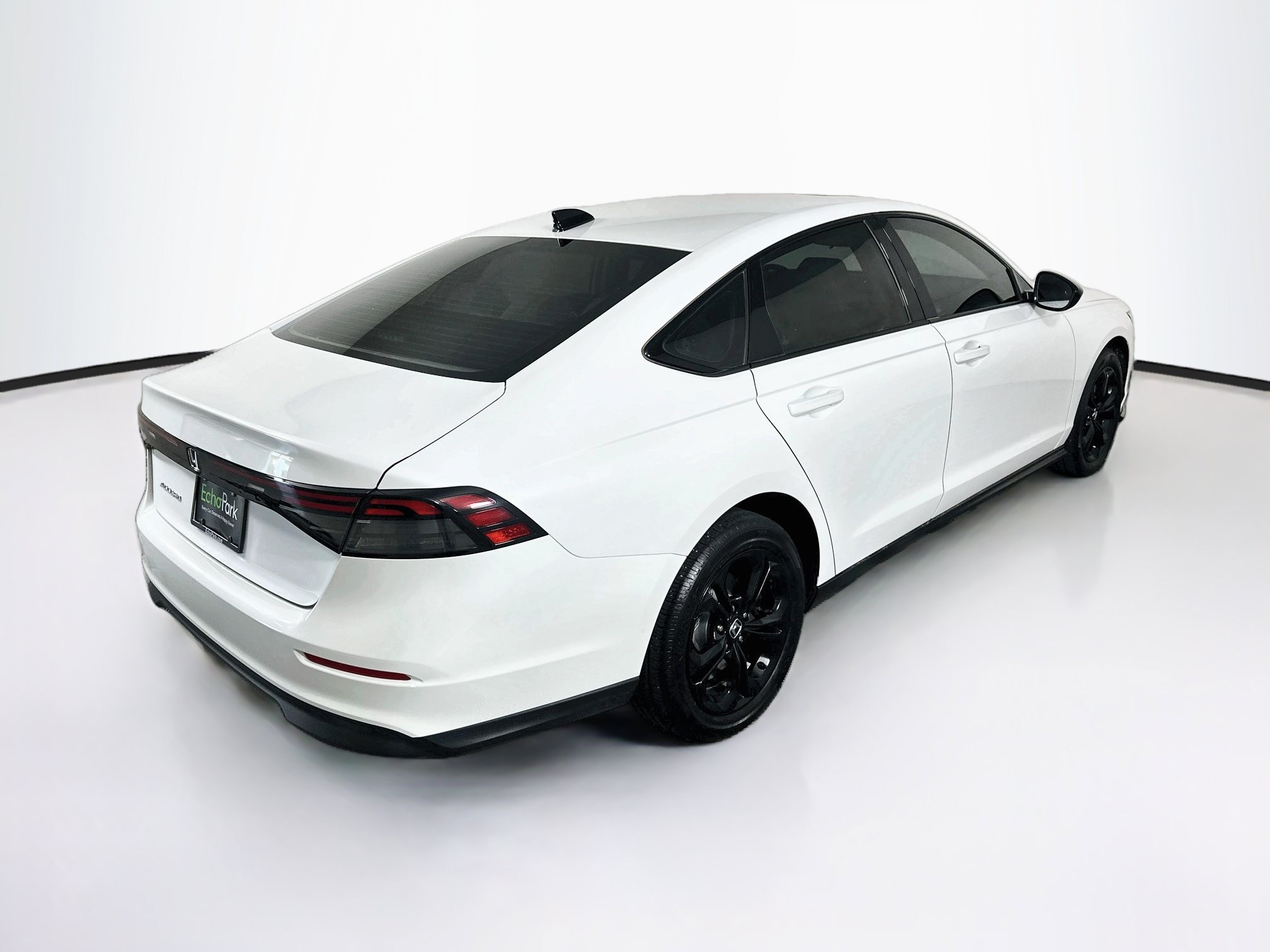 Used 2025 Honda Accord SE image 9