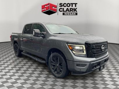 Used 2024 Nissan Titan SV w/ SV Convenience Package
