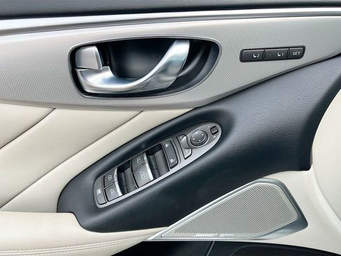 Used 2023 INFINITI Q50 Luxe w/ Cargo Package RWD image 17
