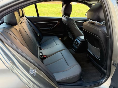 Used 2017 BMW 330e image 26