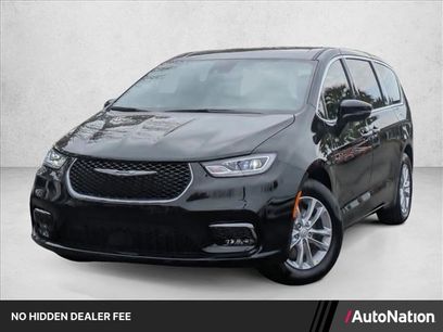 New 2026 Chrysler Pacifica Select