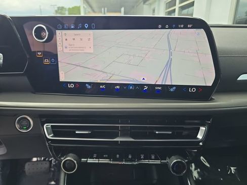 Certified 2026 Chevrolet Traverse LT FWD image 19