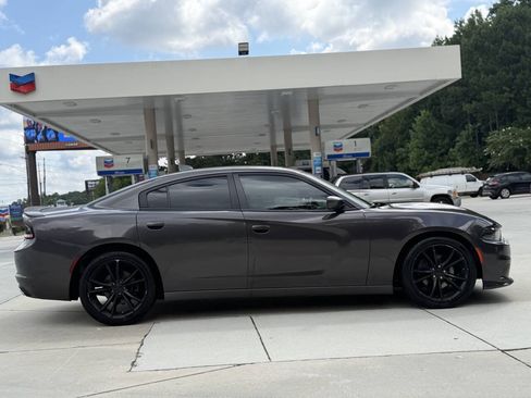 Used 2016 Dodge Charger R/T RWD image 26