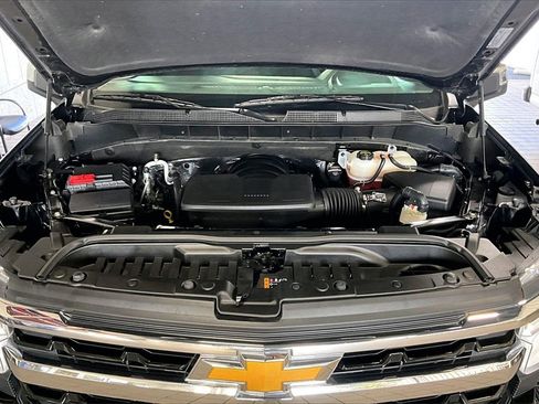 Used 2025 Chevrolet Silverado 1500 LT image 29