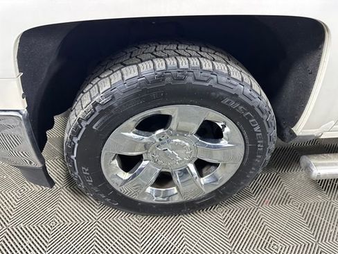 Used 2015 Chevrolet Silverado 1500 LTZ w/ LTZ Plus Package image 10