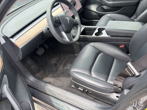 Used 2023 Tesla Model 3 Standard Range RWD image 5