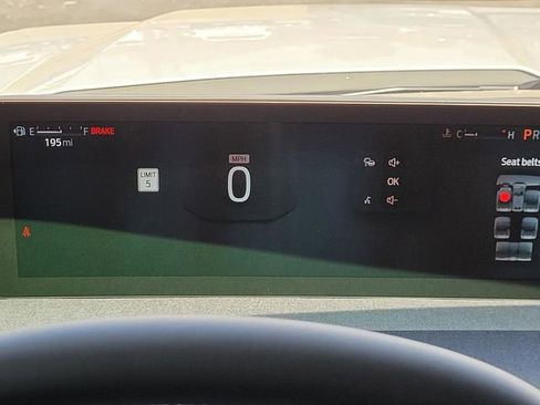 New 2025 Ford Expedition Active image 15