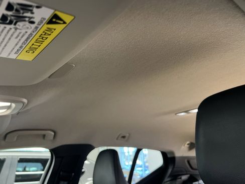 Used 2024 Volvo XC40 B5 Core w/ Climate Package image 20