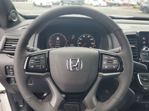 New 2026 Honda Ridgeline Black Edition image 17
