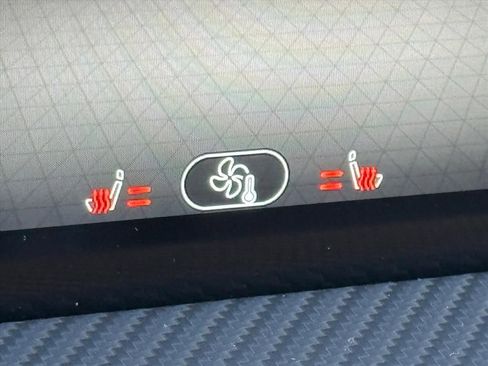 New 2026 Nissan Kicks SR w/ Cold Weather Package FWD image 21