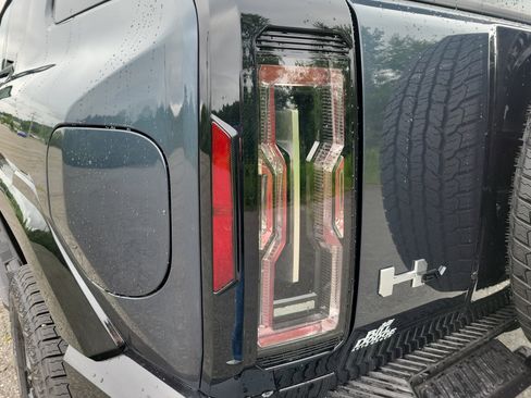 New 2025 GMC Hummer EV 2X image 15