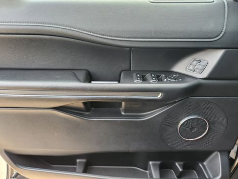 Used 2019 Ford Expedition XLT w/ Equipment Group 202A image 24