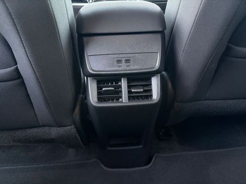 Used 2025 Chevrolet Equinox LT image 23