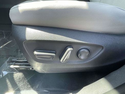 New 2026 Toyota Grand Highlander XLE FWD image 26