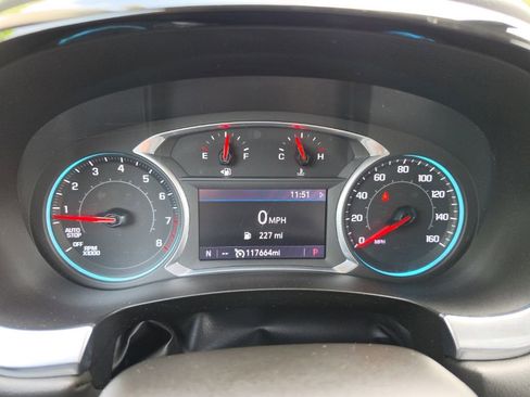 Used 2020 Chevrolet Traverse LT w/ LPO, Floor Liner Package AWD/4WD image 7