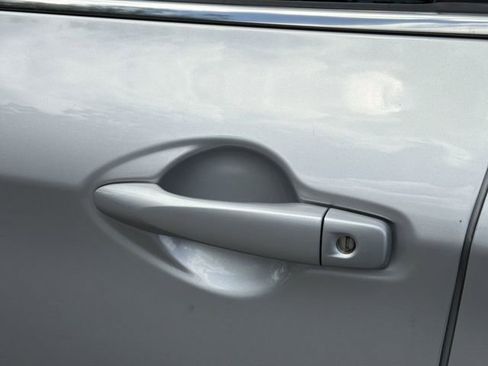 Used 2022 Nissan Rogue Sport S FWD image 11