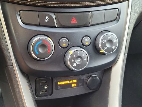Used 2020 Chevrolet Trax LS w/ Tint and Cruise Package image 26