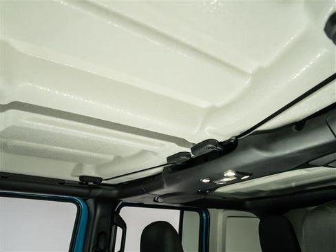 Used 2020 Jeep Wrangler Unlimited Sport S image 24