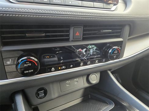 New 2026 Nissan Rogue SV image 18