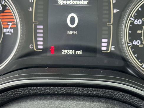 Used 2021 Jeep Cherokee Latitude Plus FWD image 27