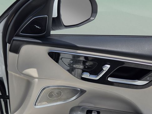 Used 2023 Mercedes-Benz C 300 Sedan image 29