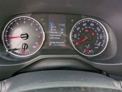 Used 2020 Toyota RAV4 LE image 20