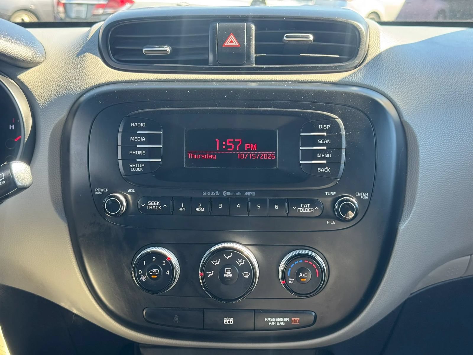 Used 2015 Kia Soul FWD image 30