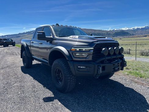 New 2025 RAM 2500 Laramie image 37