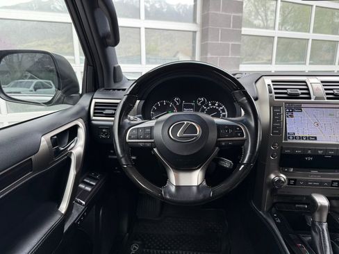 Used 2020 Lexus GX 460 Premium w/ Premium Package AWD/4WD image 36
