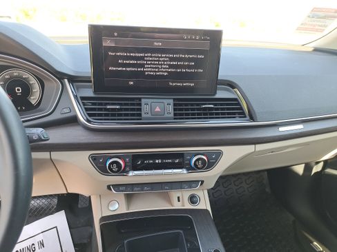 Used 2025 Audi Q5 2.0T Premium image 20