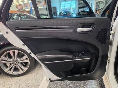 Used 2017 Chrysler 300 S RWD image 28