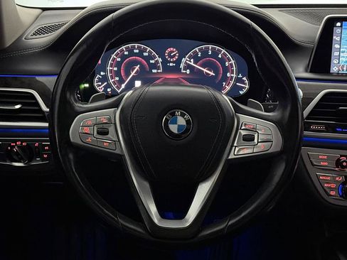 Used 2018 BMW 750i xDrive AWD/4WD image 31