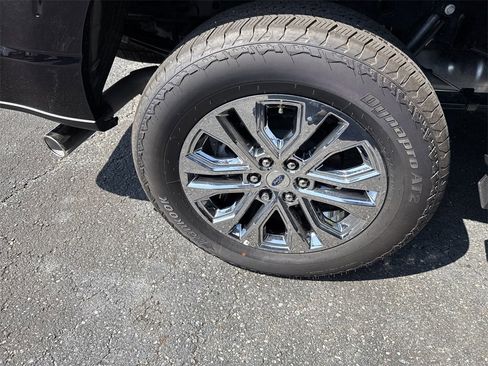 New 2025 Ford F150 Lariat w/ Equipment Group 502A High image 17