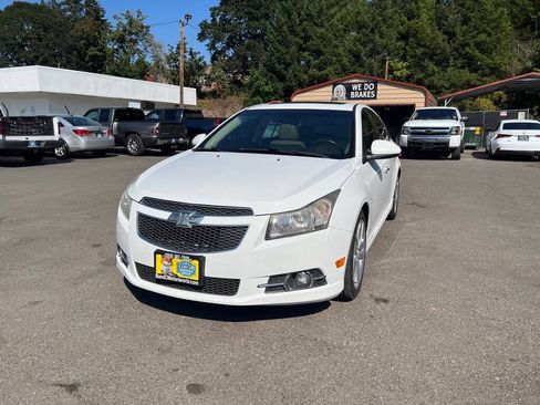 Used 2014 Chevrolet Cruze LTZ w/ Sun, Sound and Sport Package FWD image 23